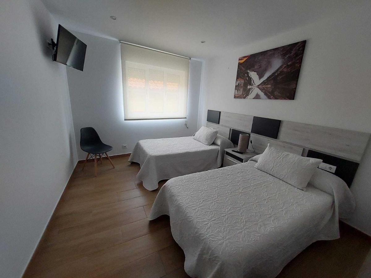 Apartamentos Olimpo Celta-Apart Laura O Pindo Buitenkant foto